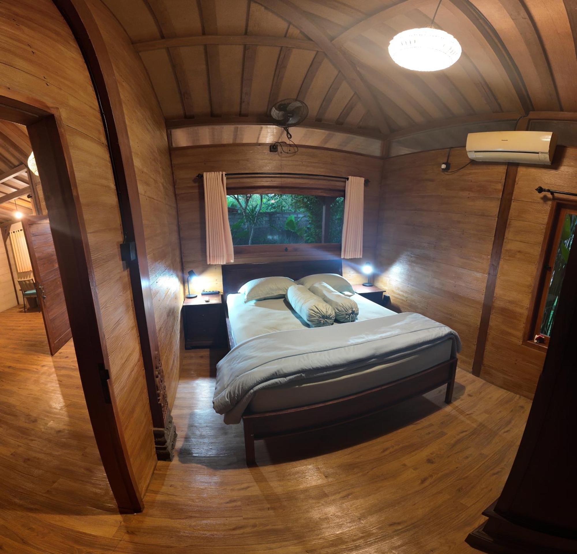Private Joglo In Heart Of Sanur Villa ภายนอก รูปภาพ
